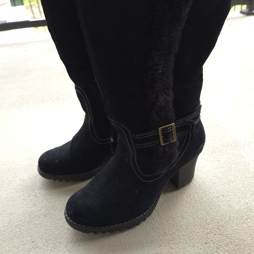 Skechers Black Heeled Boots with Buckle